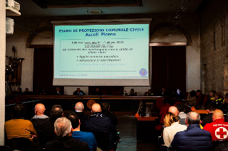 Ascoli Piceno - Presentato il nuovo Piano di protezione civile, il sindaco: "Informazione e prevenzione strumenti fondamentali"